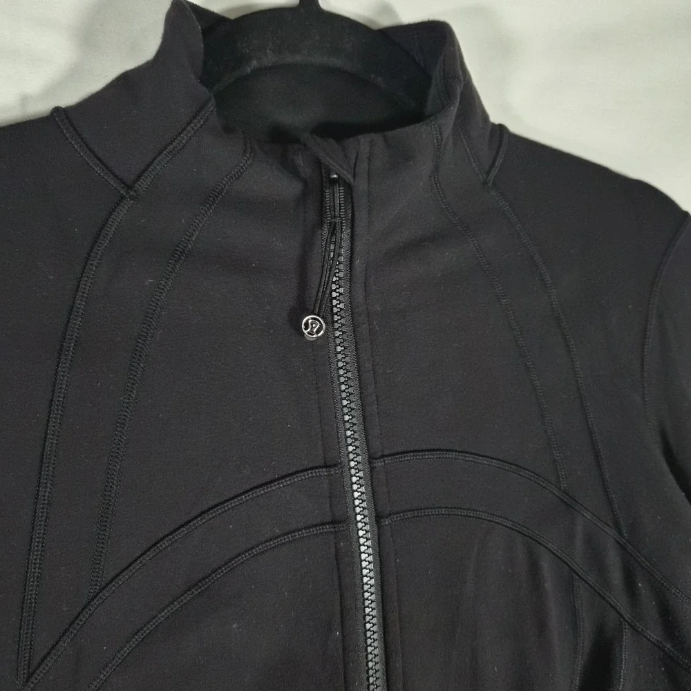 Lululemon Define Jacket Black Full Zip Women's Size 6 Luon Thumbholes